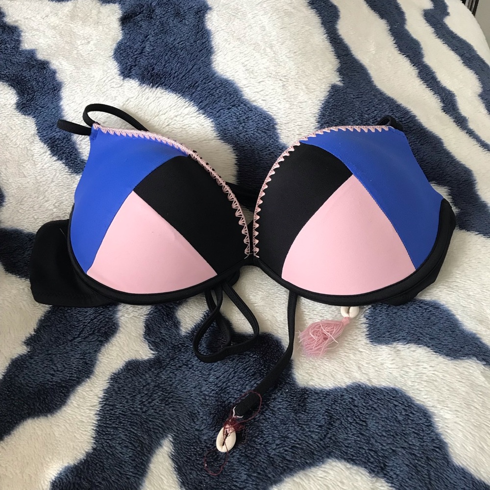 Contrast Push-up Bikini Top
